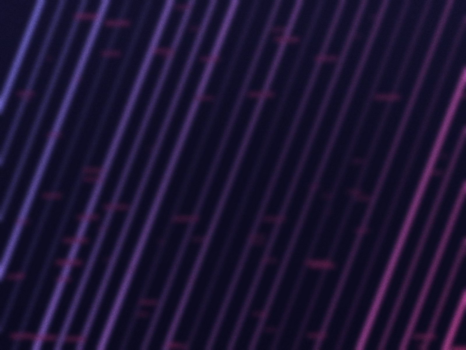 Tajos diagonales violeta y rosa sobre un fondo granulado